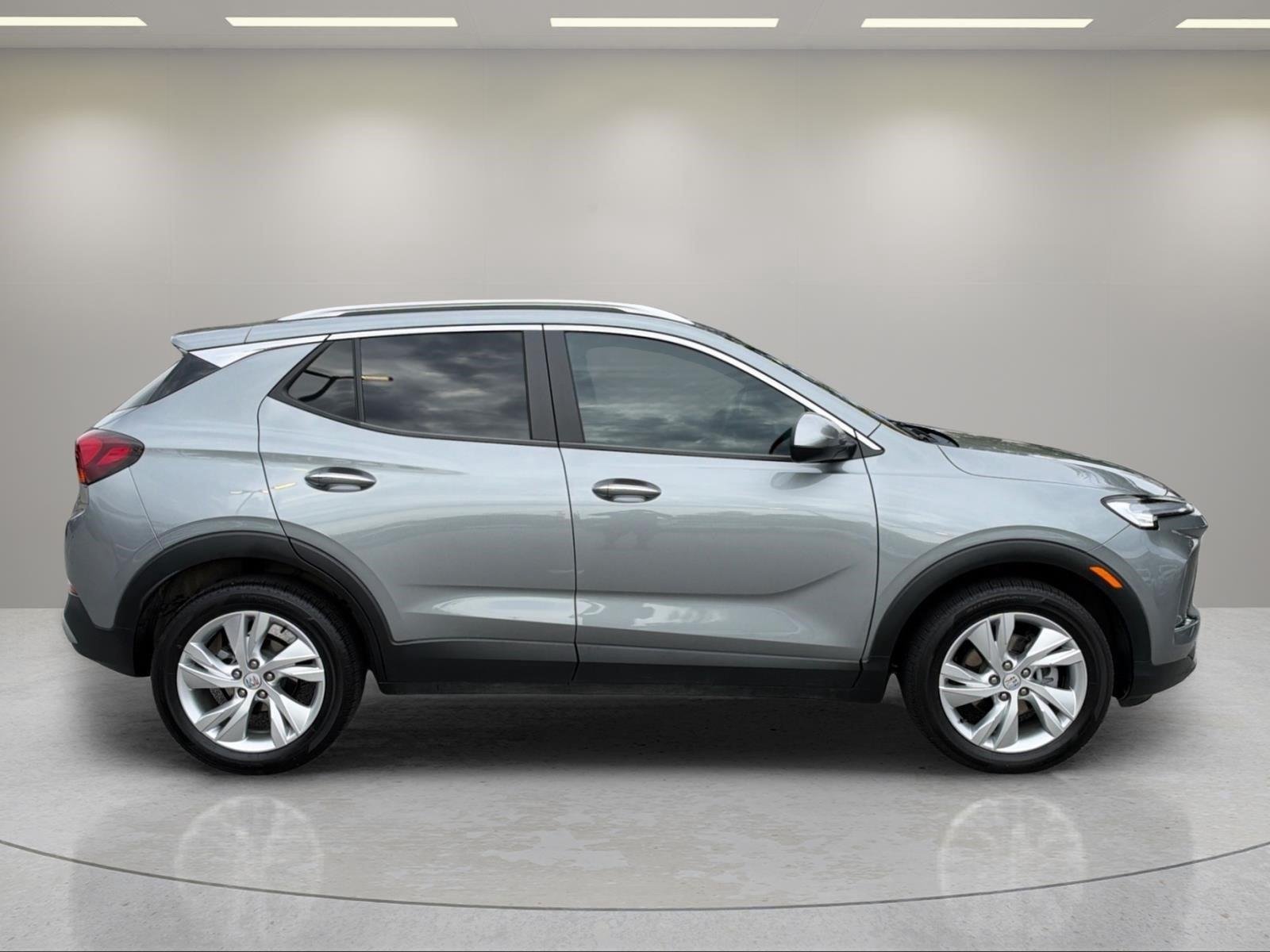 Used 2025 Moonstone Gray Metallic Buick Preferred image 8