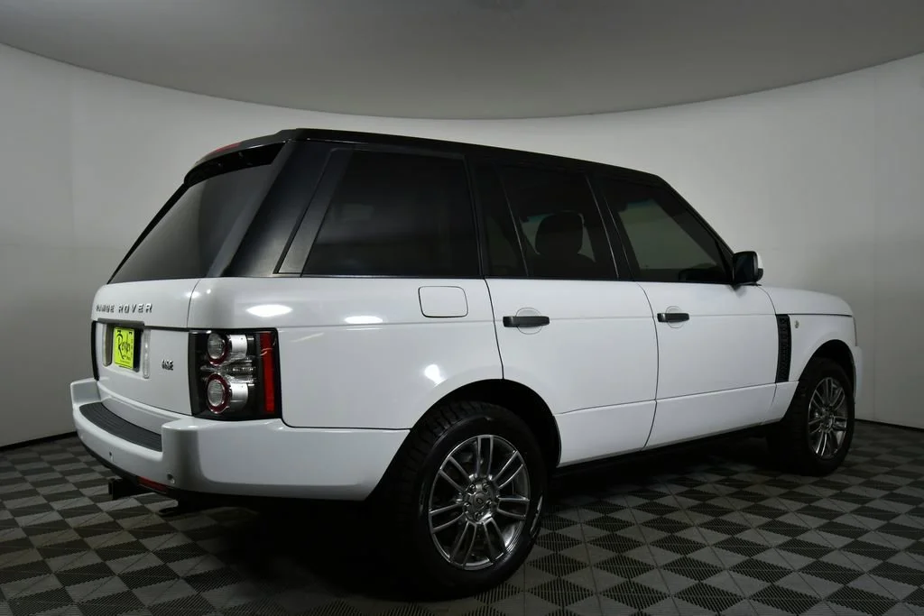 Used 2011 White Land Rover HSE image 10