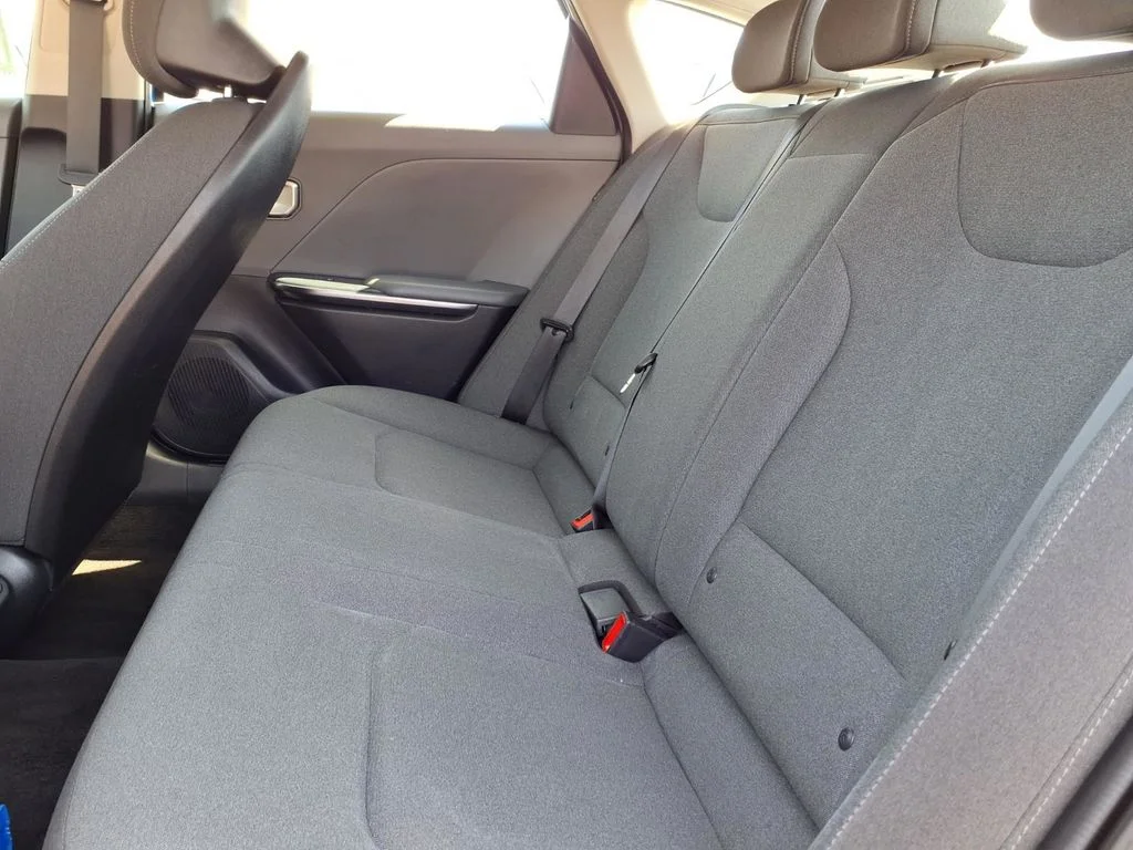 Used 2025 Blue Kia LXS image 22