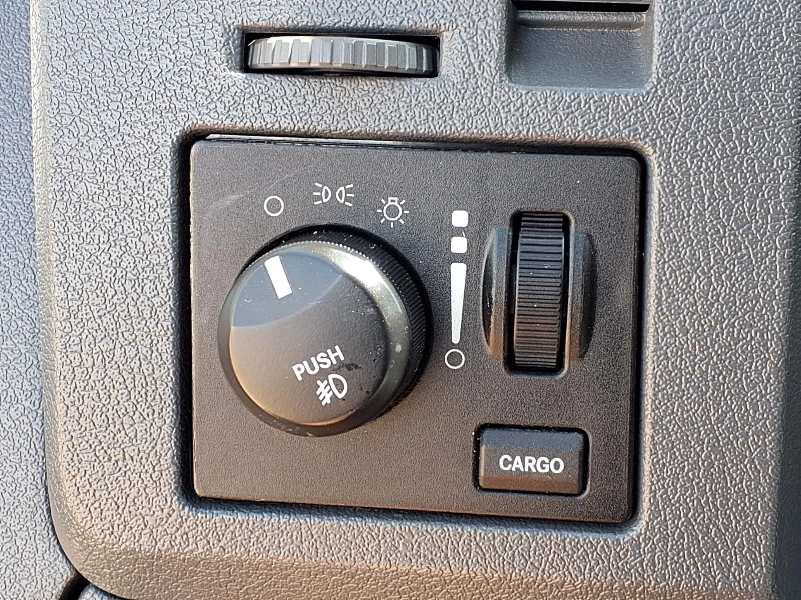 Used 2007 White Dodge SLT image 22