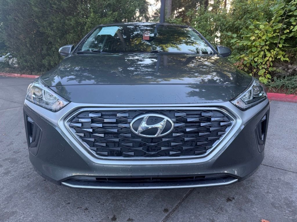 Used 2022 Amazon Gray Hyundai Blue image 8
