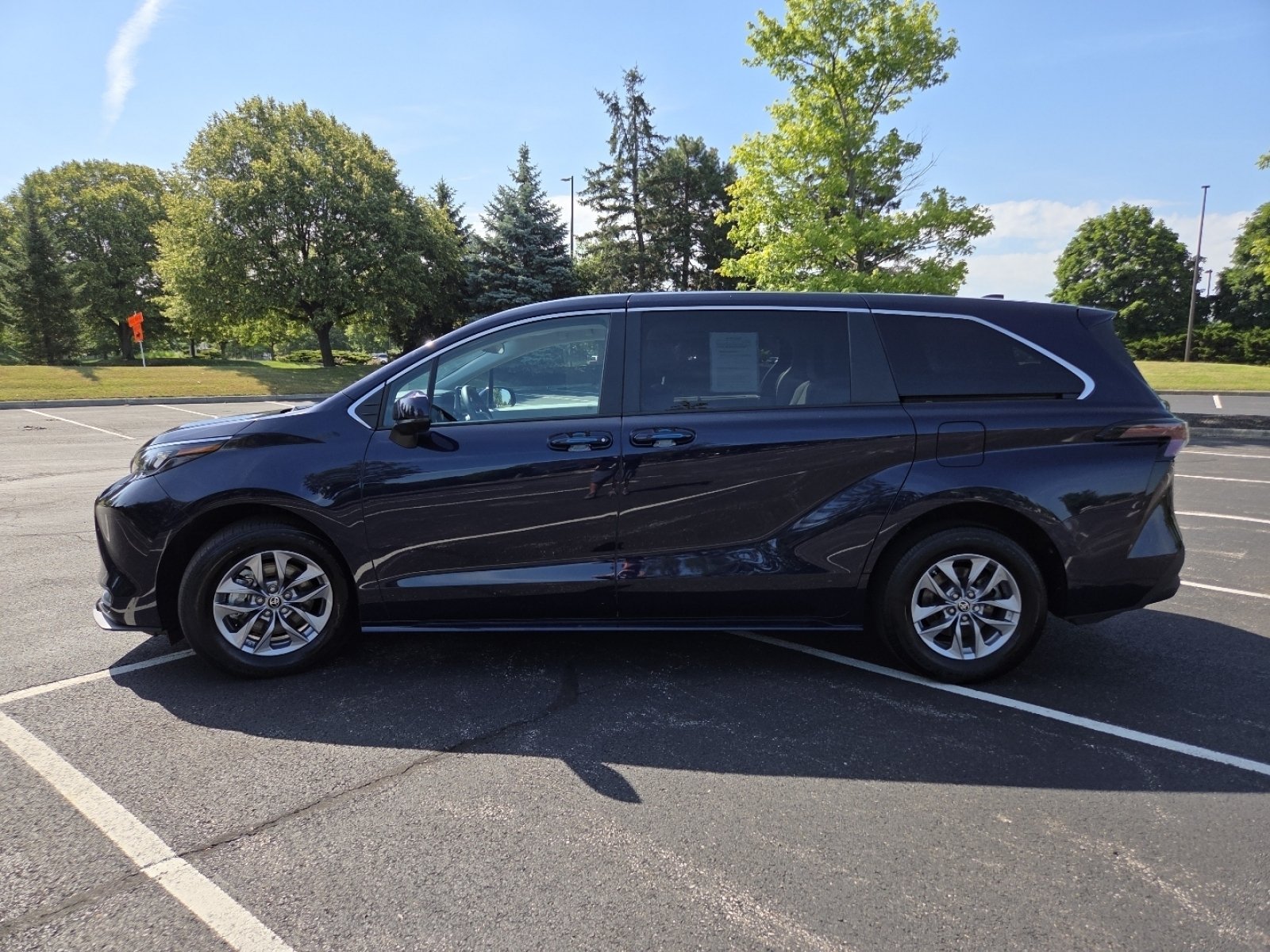 Used 2024 Gray Toyota Hybrid LE image 18