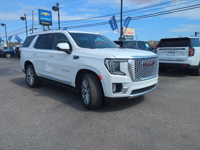 Used 2023 Summit White GMC Denali image 4