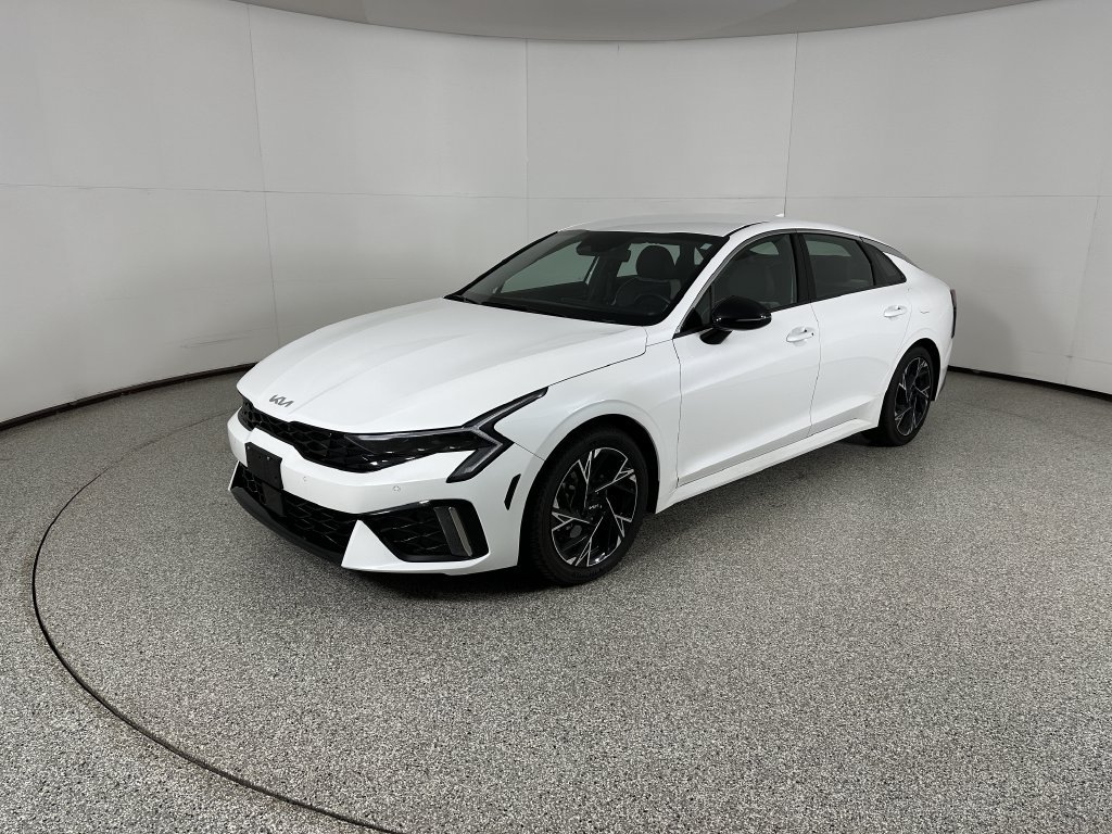 Used 2025 White Kia GT-Line image 1