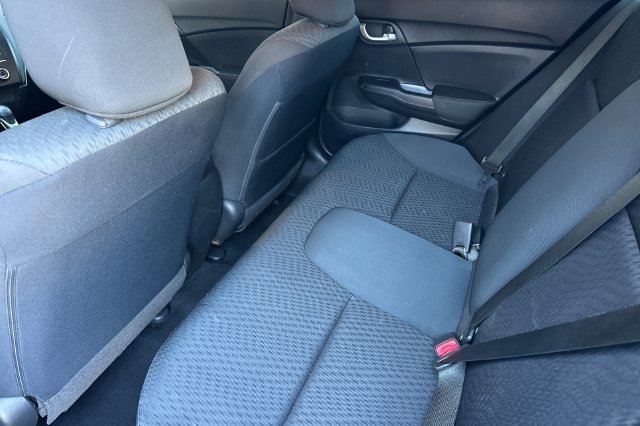 Used 2015  Honda LX image 13