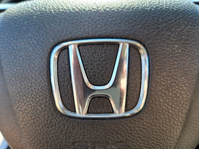 Used 2020 White Honda EX image 31