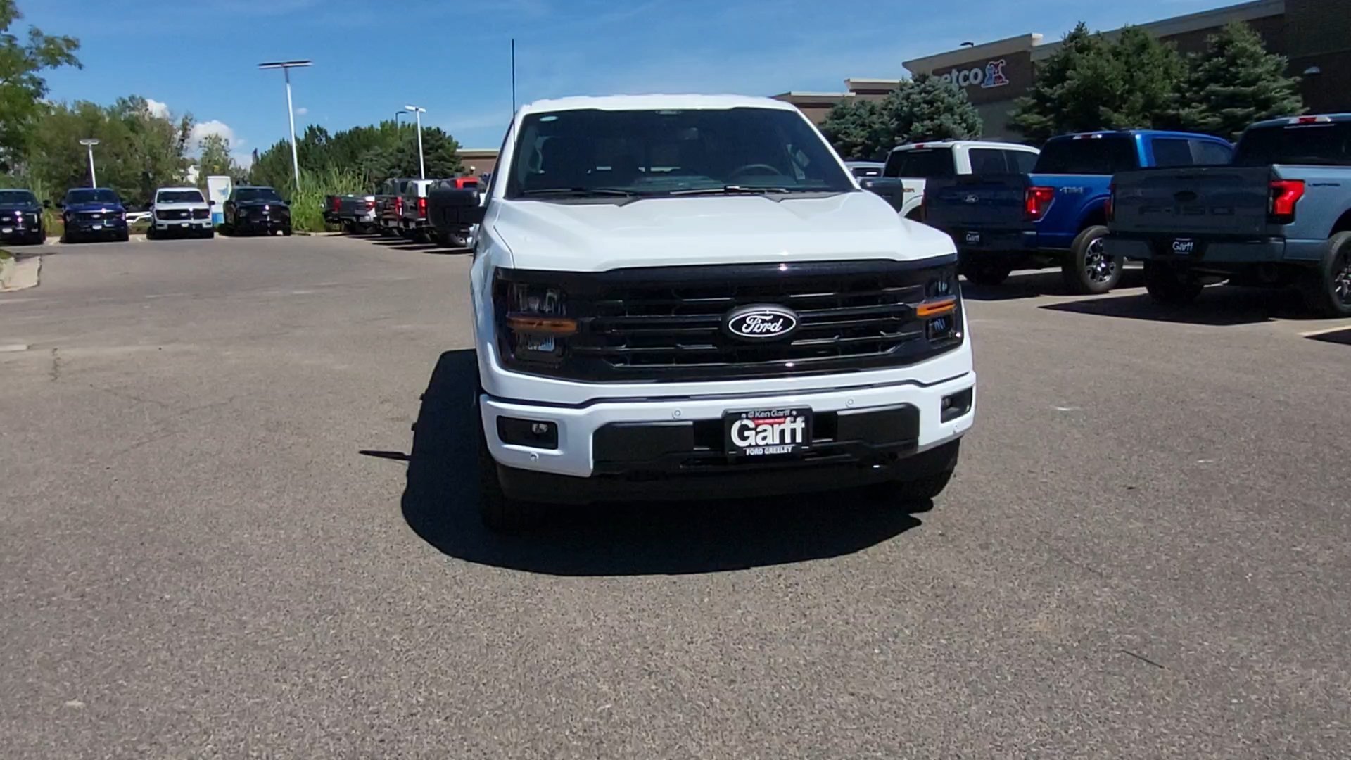 New 2026 Oxford White Ford XLT image 8