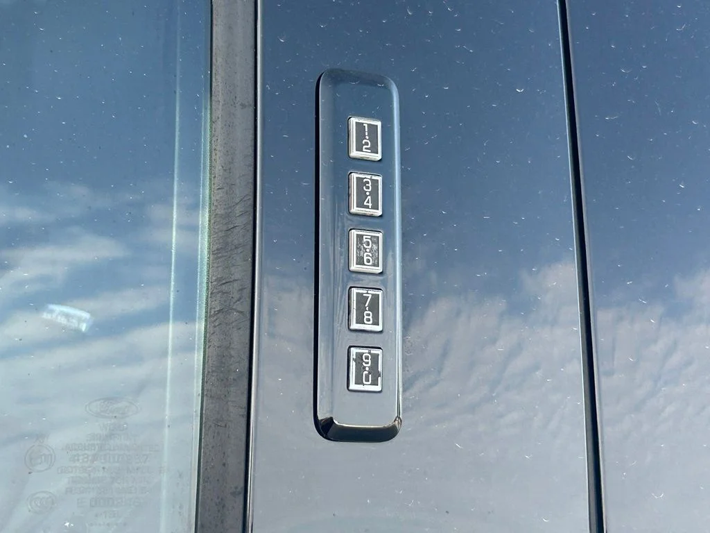 Used 2019 White Platinum Clearcoat Metallic Ford Platinum image 18