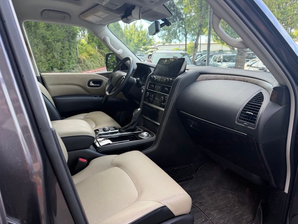Used 2023 Anthracite Gray INFINITI Premium Select image 17