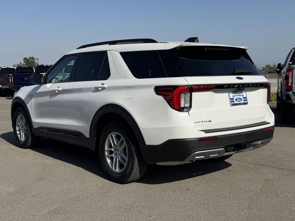 New 2026 Star White Metallic Tri-Coat Ford Active image 5