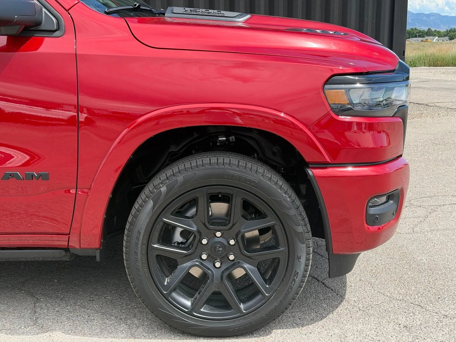 New 2026 Molten Red Pearl-Coat Exterior Paint RAM Laramie image 4