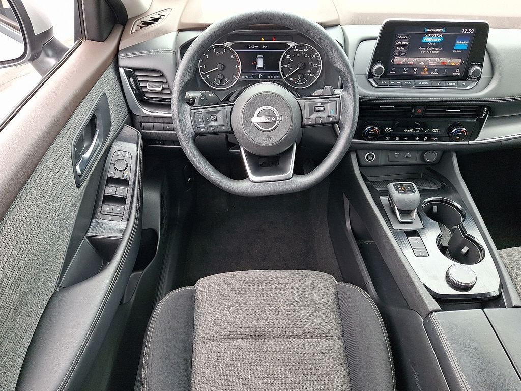 Used 2022 Silver Nissan SV image 12