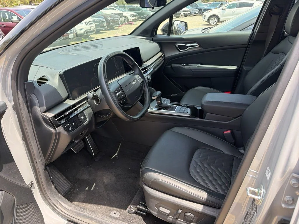 Certified Used 2026 Gray Kia X-Pro Prestige image 6
