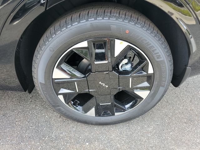 New 2026 Ebony Black Kia SX-Prestige image 13