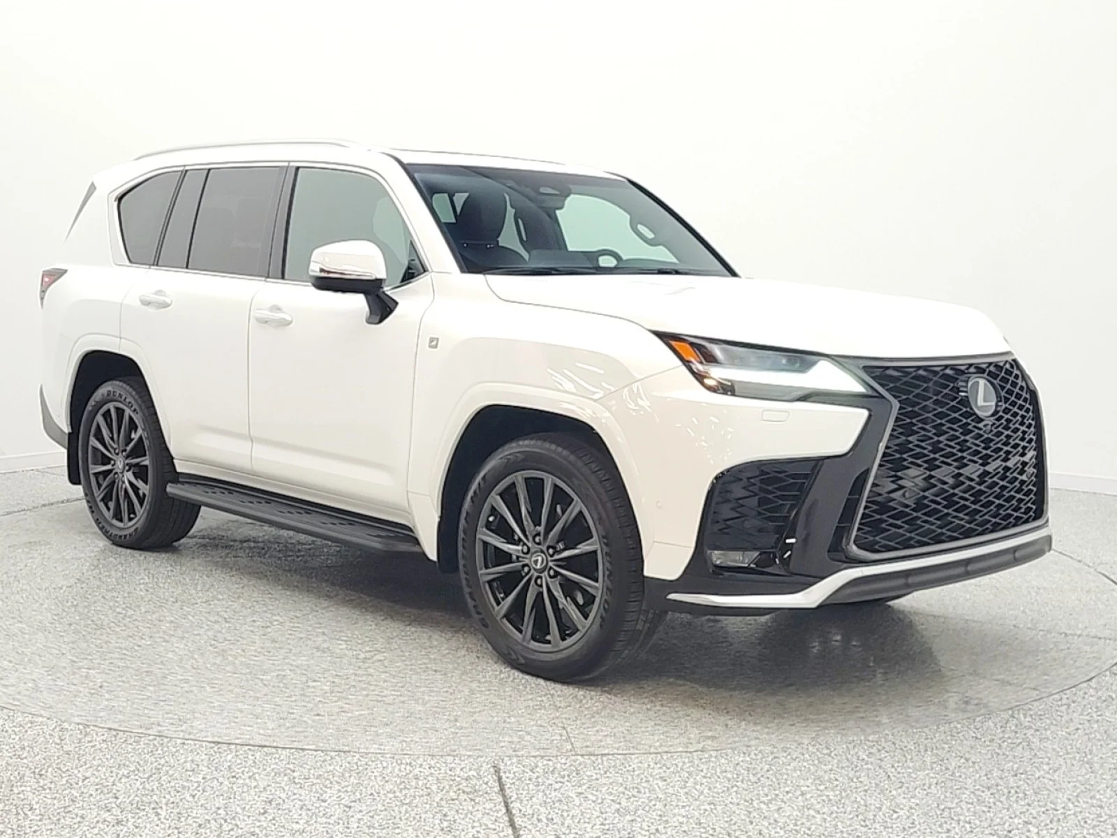 Used 2025 Ultra White Lexus LX 700h F SPORT 4WD image 3