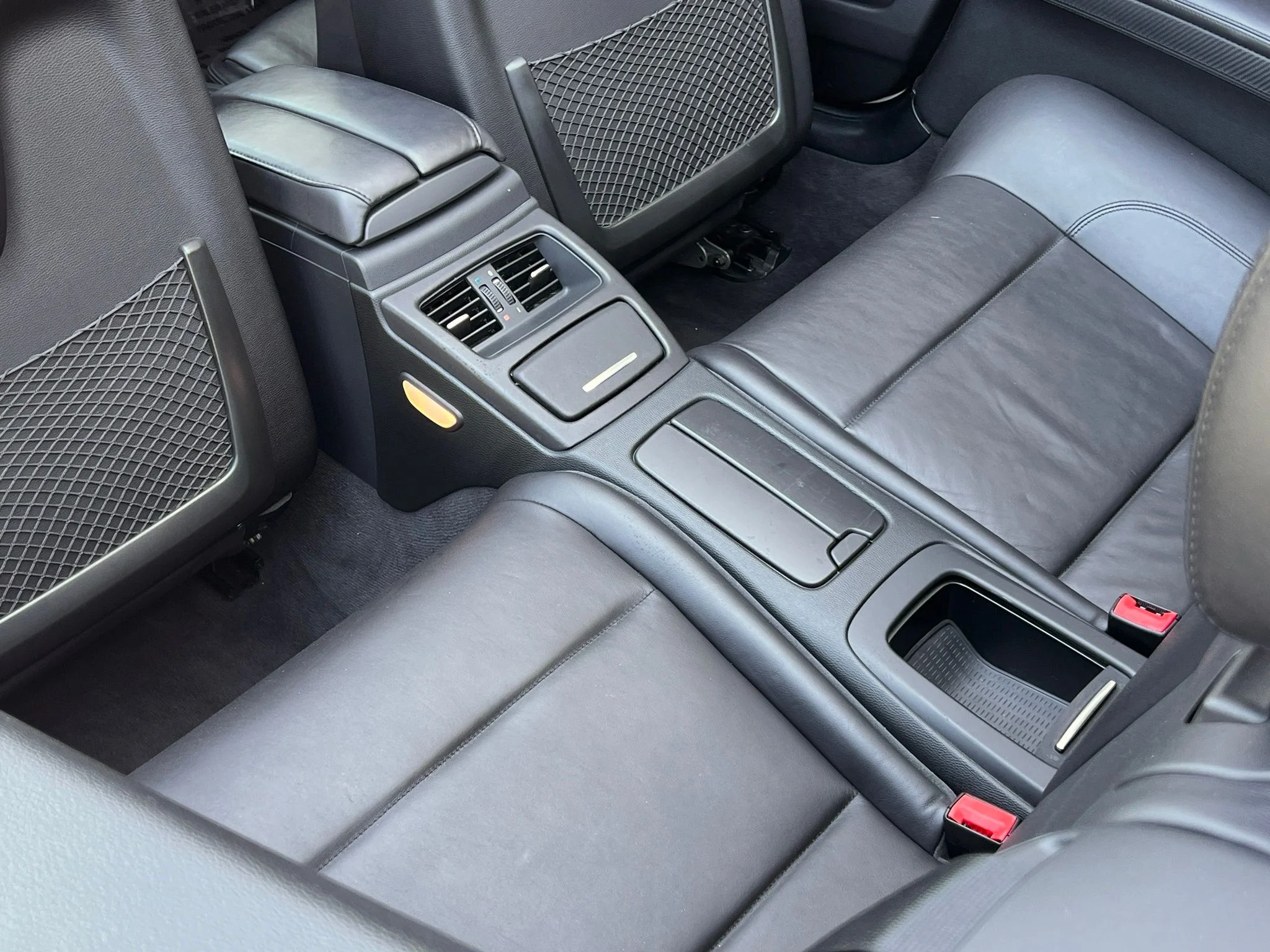 Used 2013 White BMW Base image 22