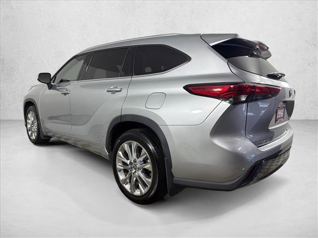 Certified Used 2020 CELESTIAL SILVER METALLIC Toyota  image 7