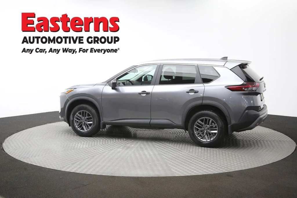 Used 2023 Gray Nissan S image 61