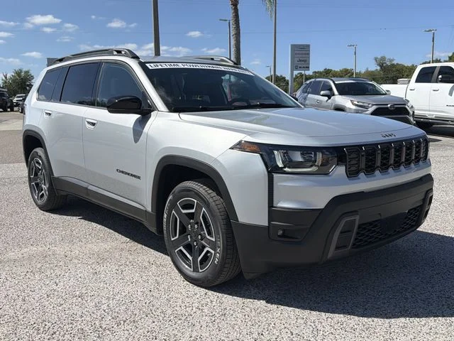 New 2026 Silver Zynith Clear-Coat Exterior Paint Jeep Limited image 2