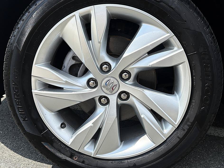 Used 2024 Moonstone Gray Metallic Buick Preferred image 11