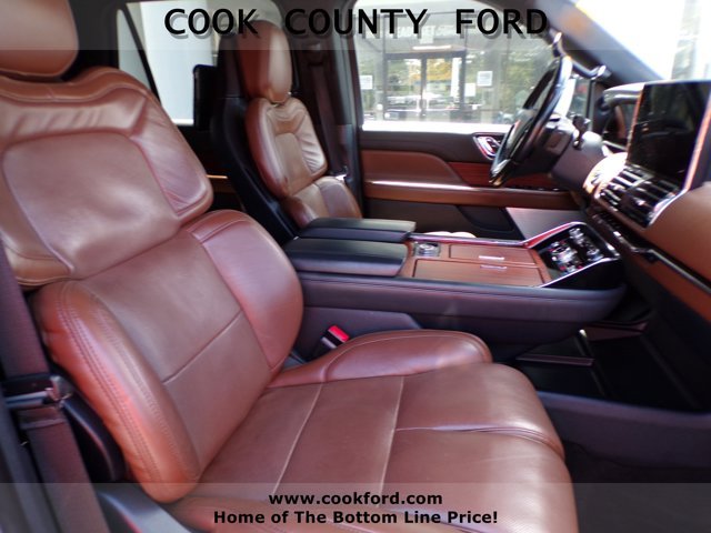 Used 2023 Infinite Black Metallic Lincoln Reserve image 24