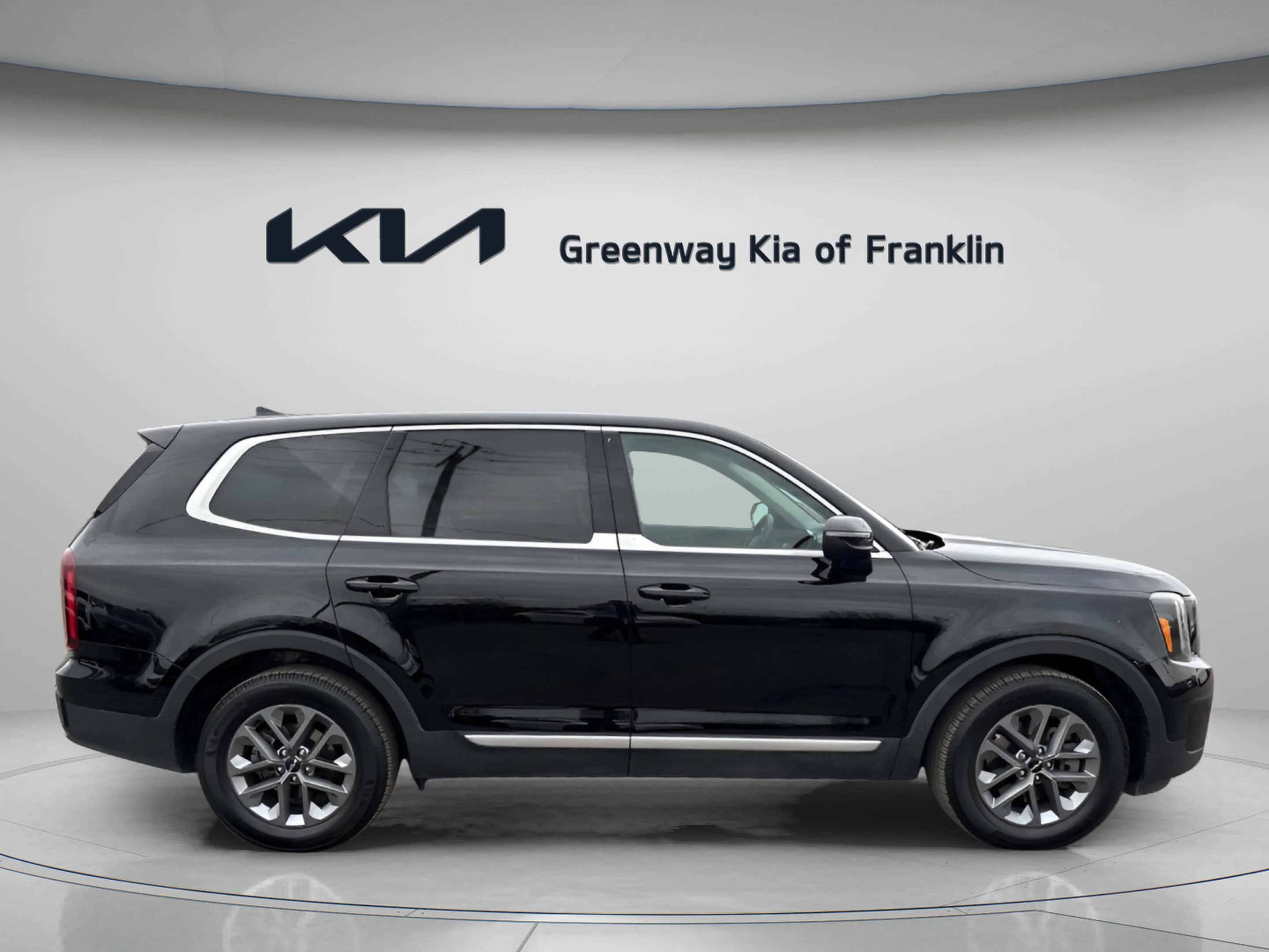 2023 Kia Telluride LX - Photo 8