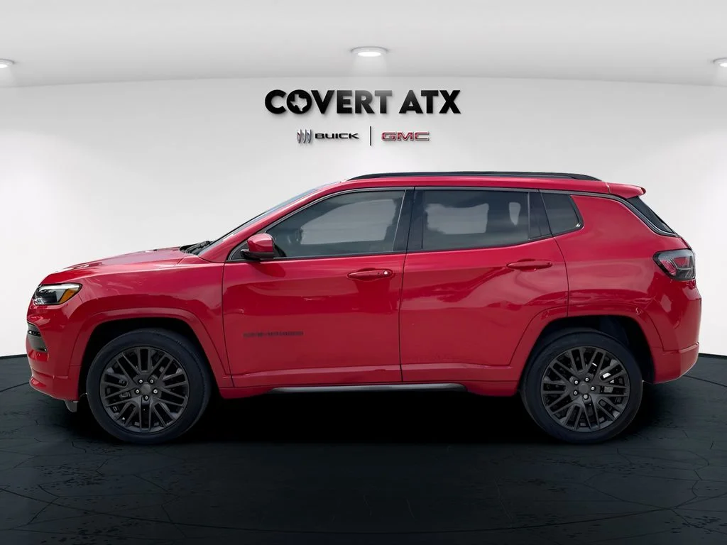 Used 2022 Red Jeep Limited image 3