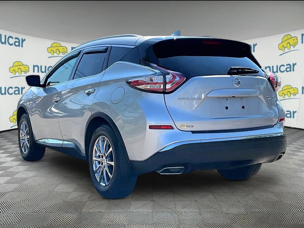 Used 2017 Silver Nissan SL image 4