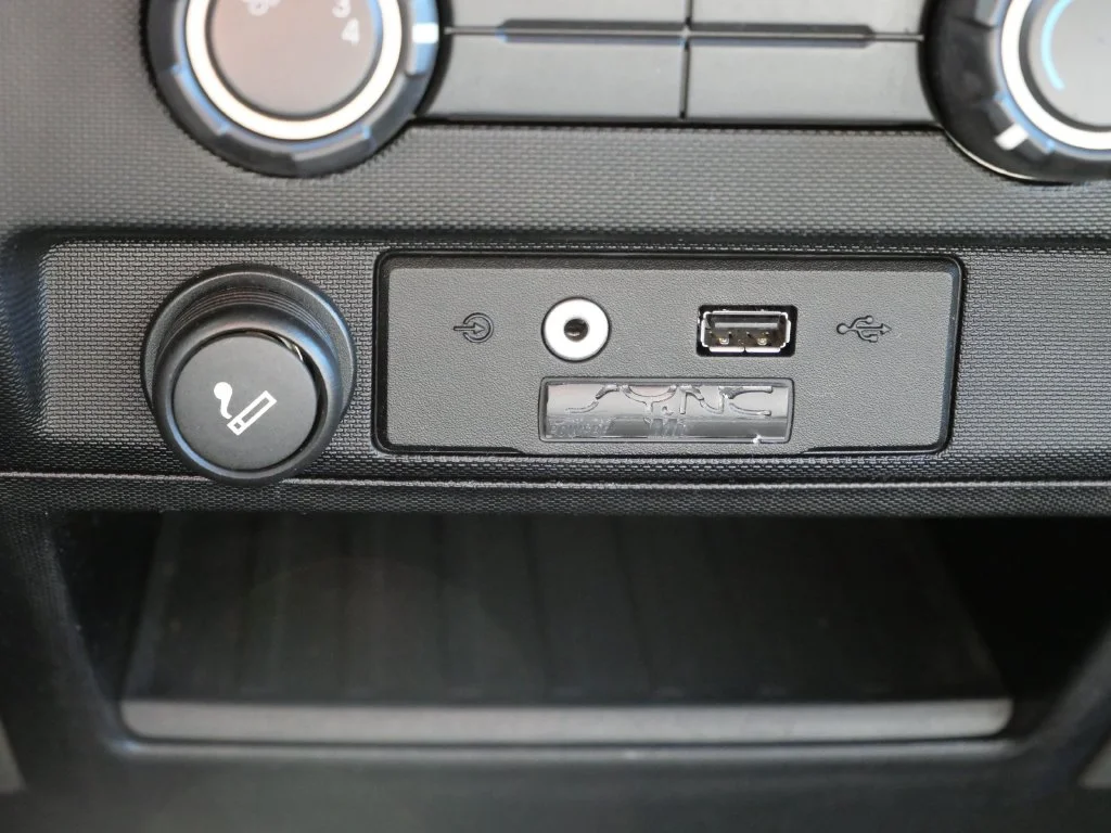 Used 2011 Silver Ford XLT image 26