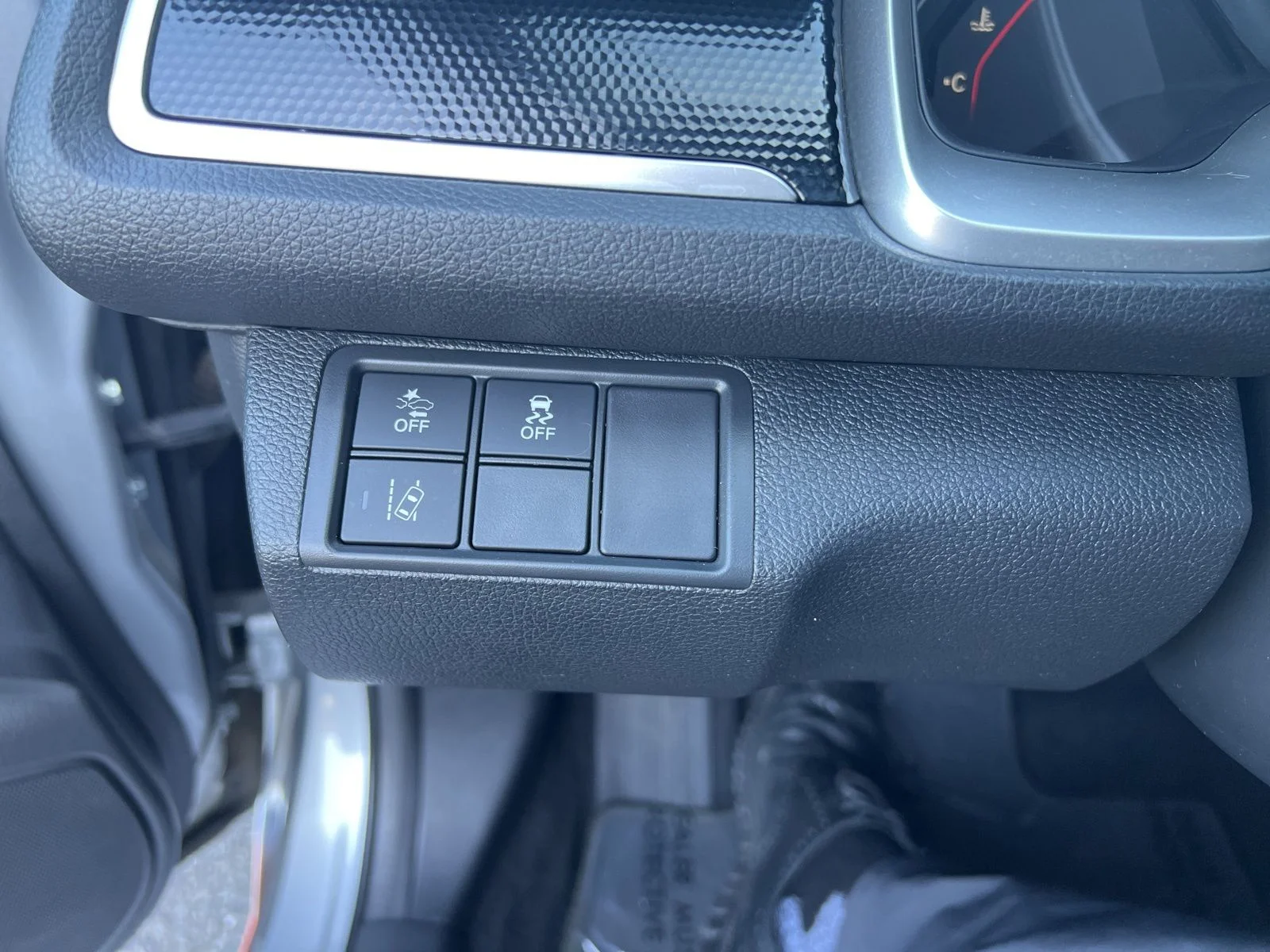 Used 2020  Honda Sport image 16