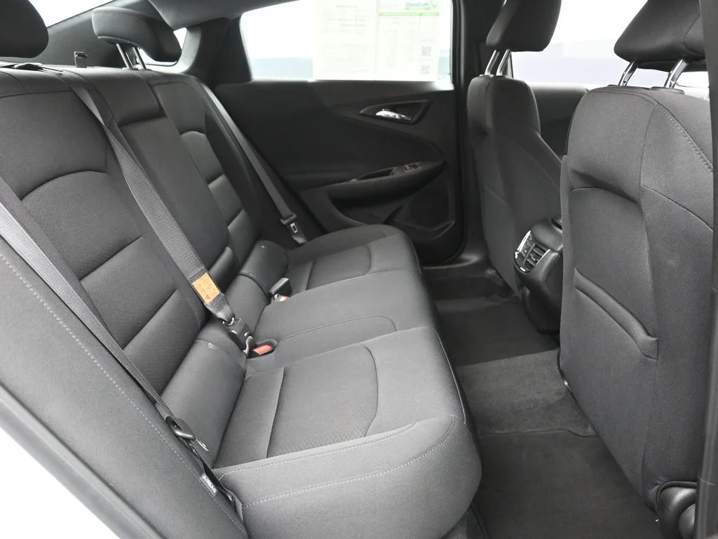 Used 2024 White Chevrolet LT image 10