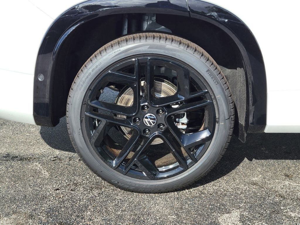 New 2026 White/off-white Volkswagen 2.0T SE R-Line Black image 5