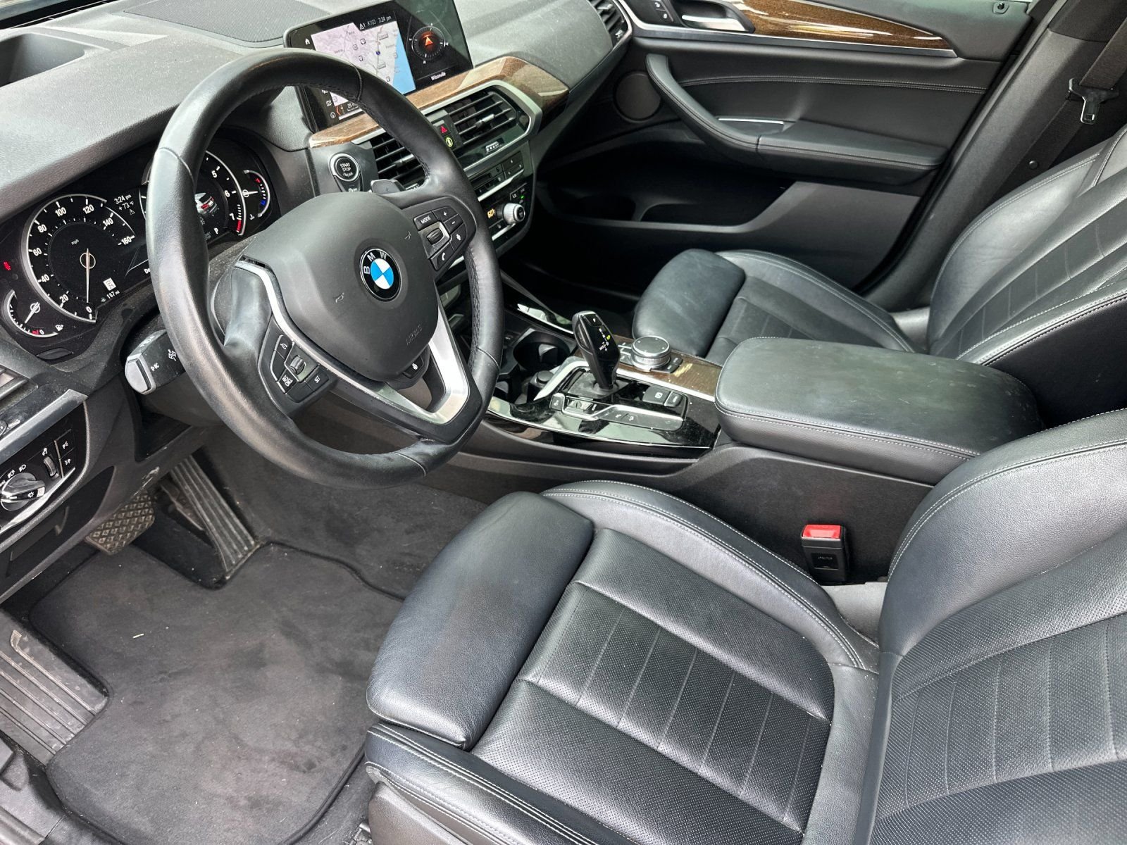 Used 2018 Jet Black BMW xDrive30i image 9