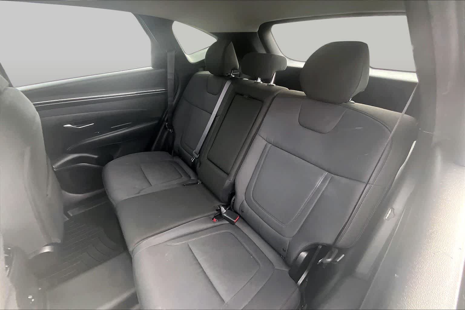 Used 2022 Phantom Black Hyundai SEL image 30