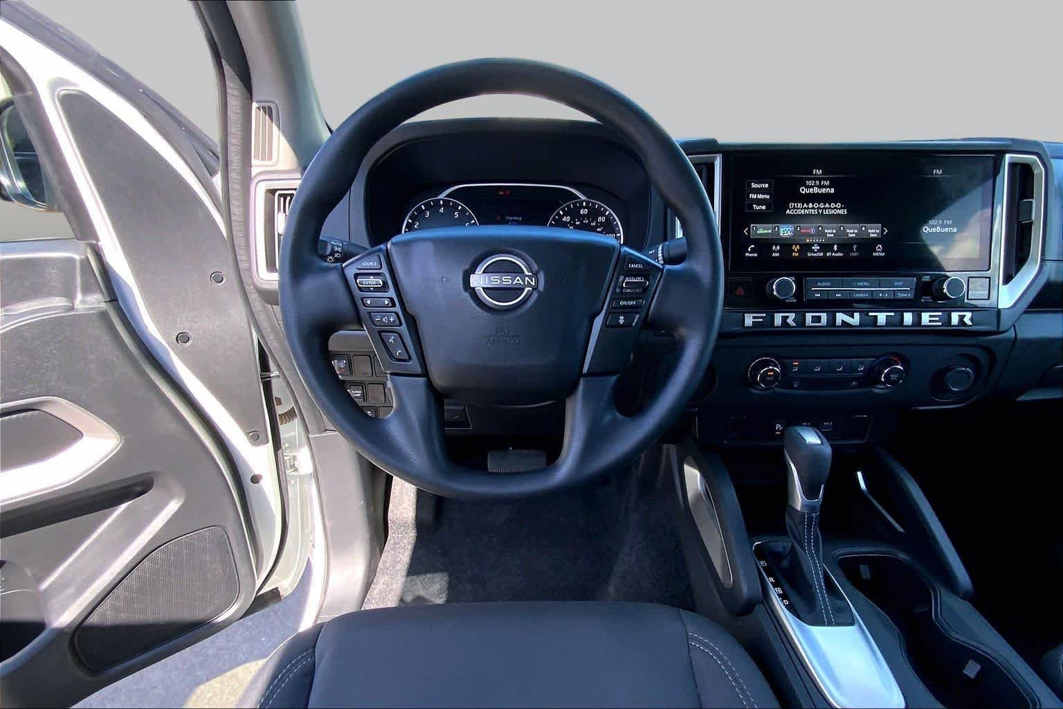 Used 2025 Glacier White Nissan SV image 6