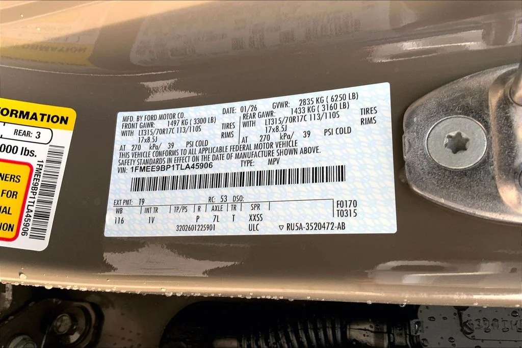 New 2026 Marsh Gray Ford Badlands image 13
