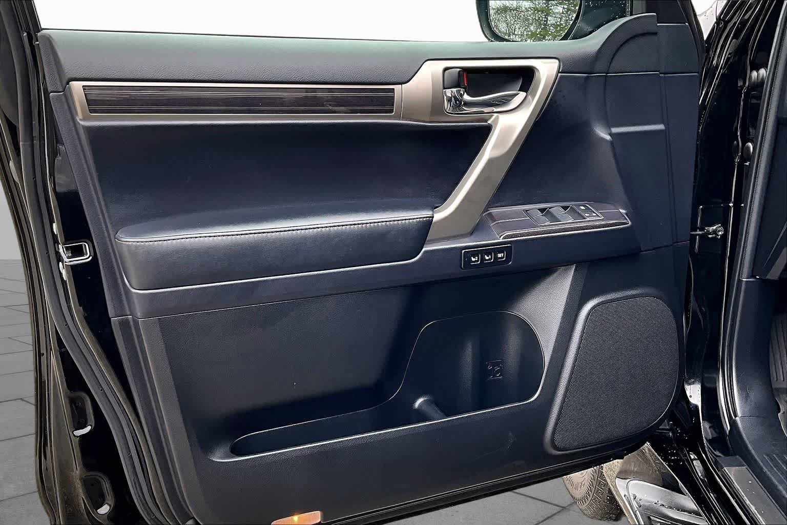 Certified Used 2020 Black Onyx Lexus Premium image 22