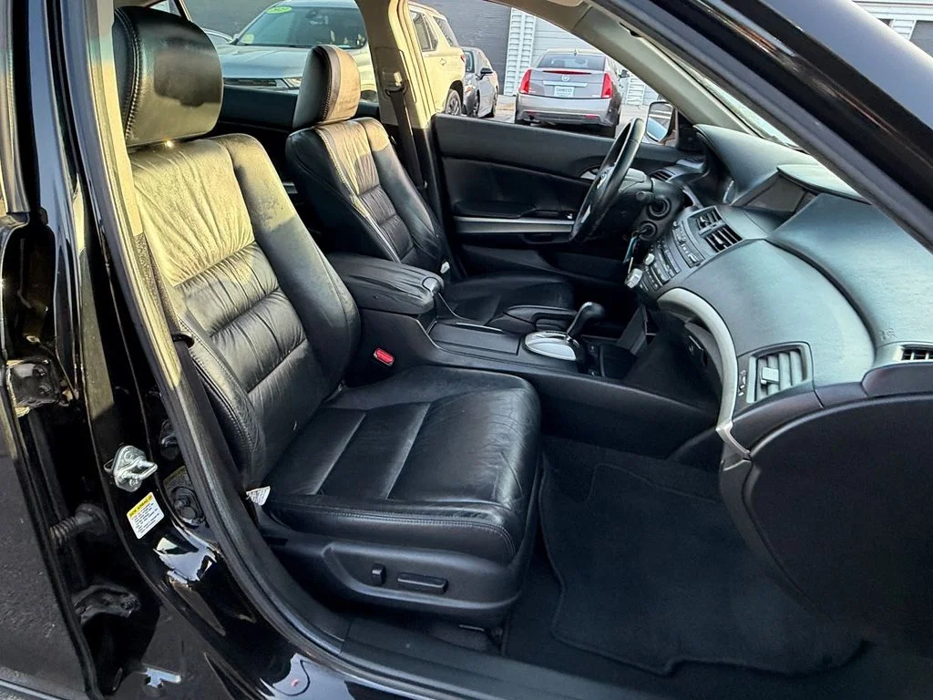 Used 2008 Black Honda EX-L image 17