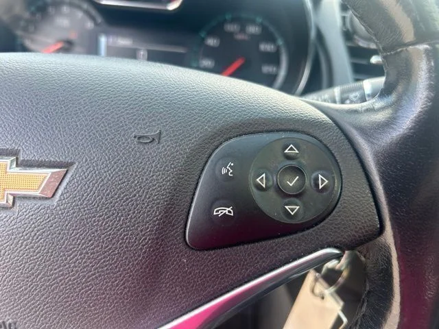 Used 2014 Black Chevrolet LT image 11