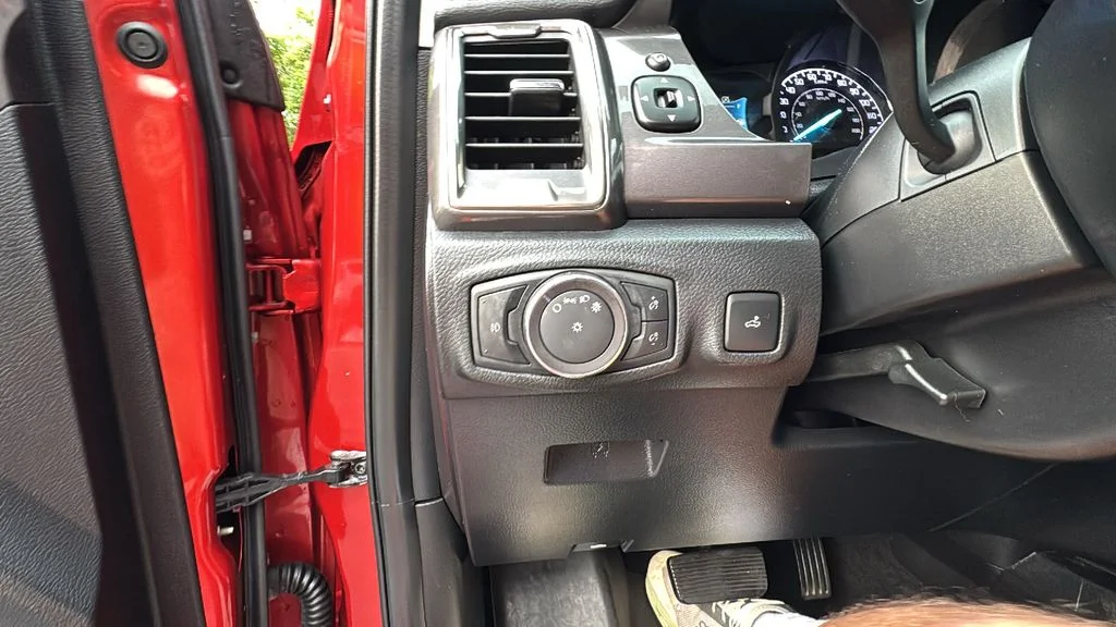 Used 2019 Red Ford Lariat image 14