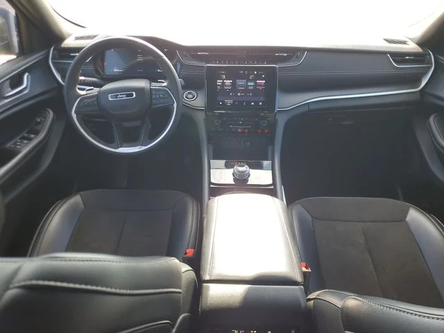 Used 2023 Black Jeep Altitude image 14