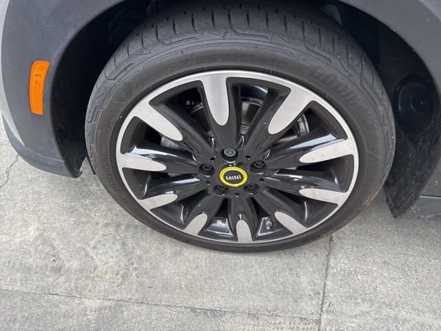 Used 2024 MINI Hardtop 2 Door SE with VIN WMW13DJ02R2V90914 for sale in Torrance, CA