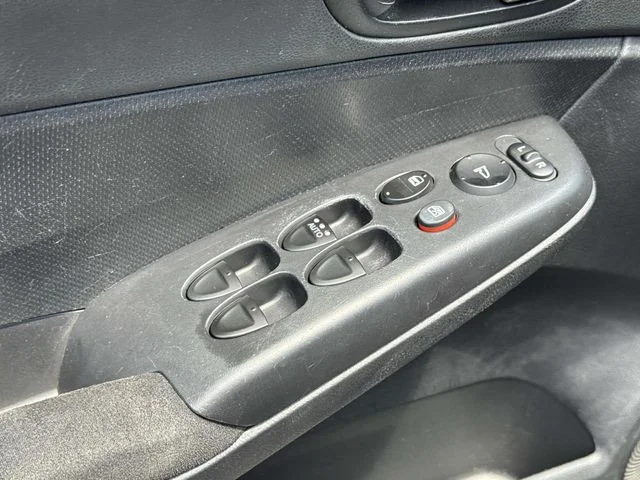 Used 2010  Honda LX-S image 27