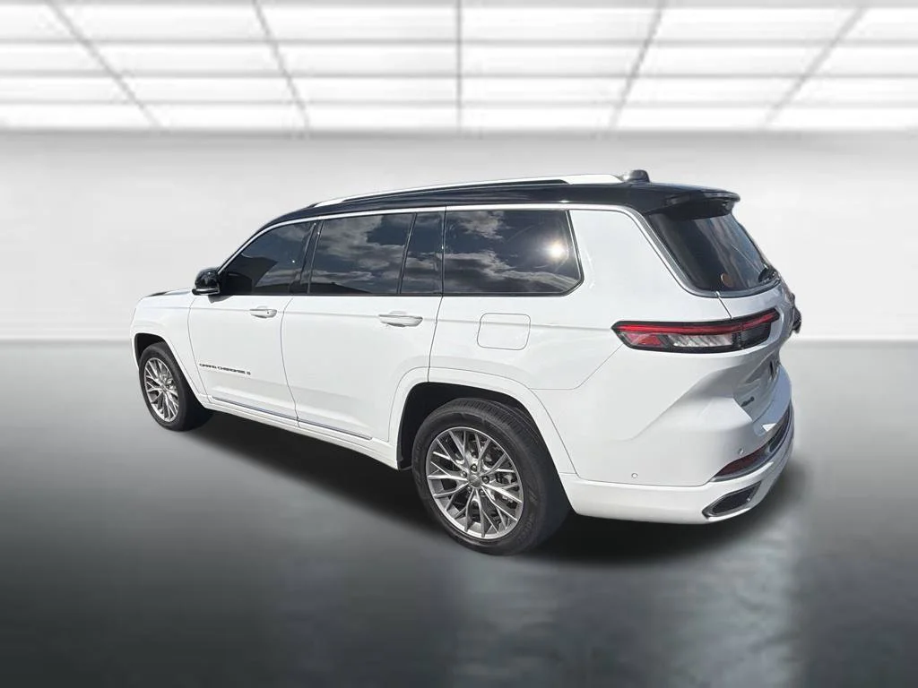 Used 2024 White Jeep Summit image 2