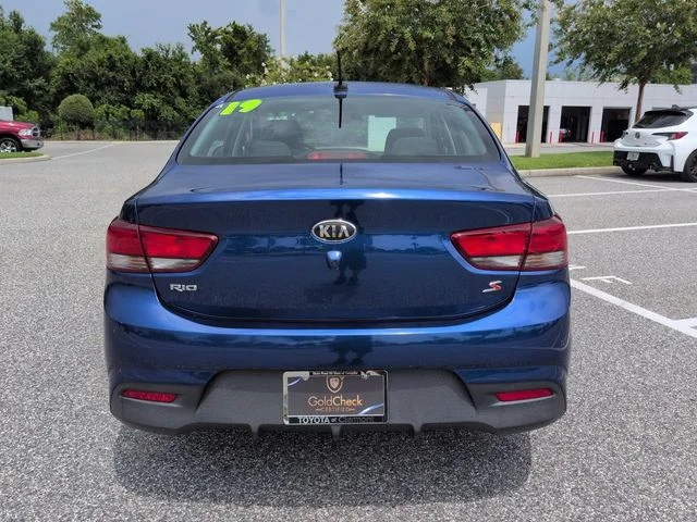 Used 2019 Blue Kia S image 5
