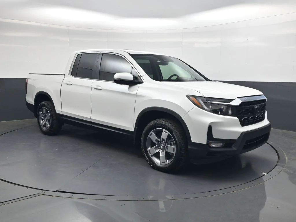 New 2026 Platinum White Pearl Honda RTL image 2