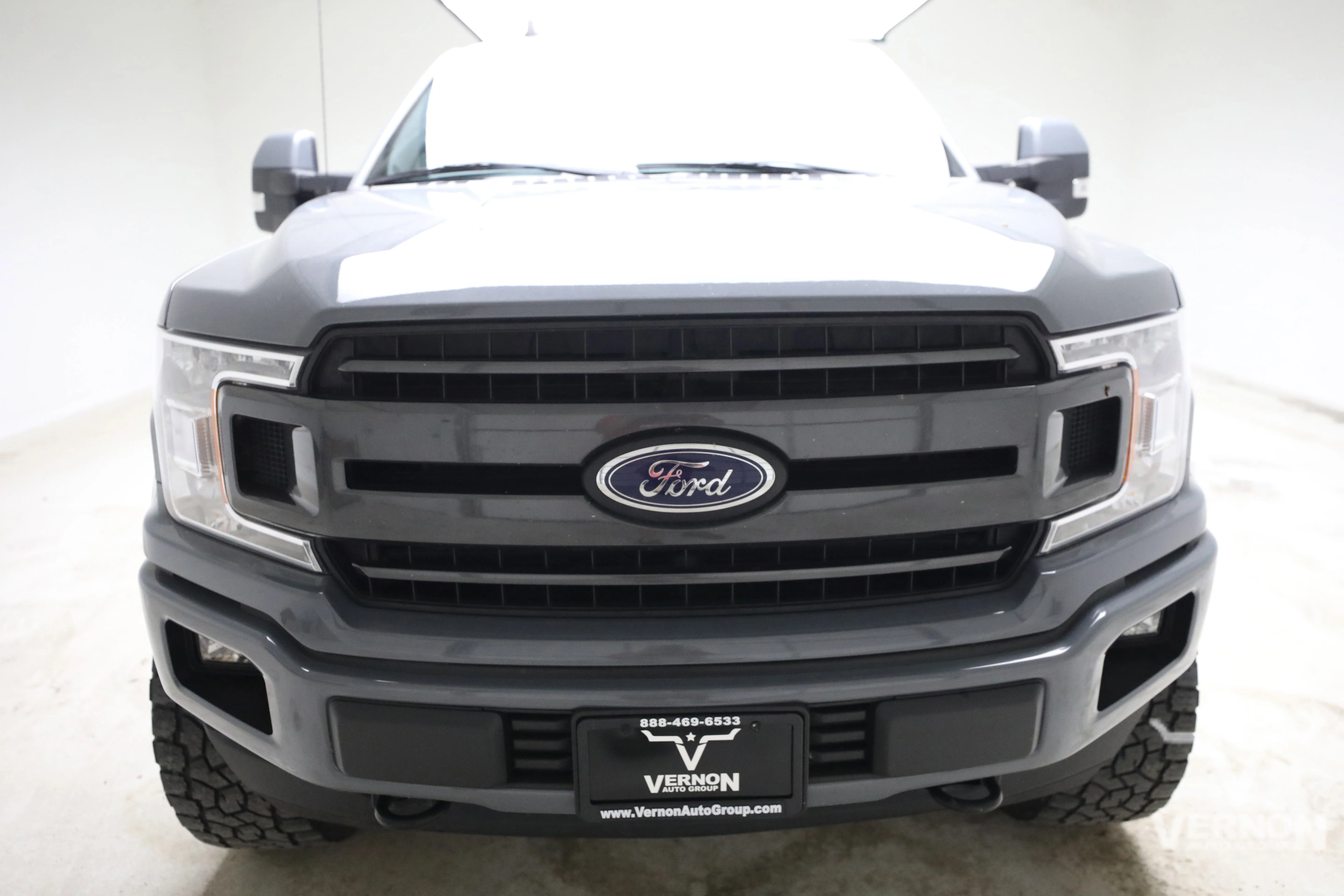Pre-Owned 2020 Ford F-150 XLT Crew Cab 4x4 Fx4