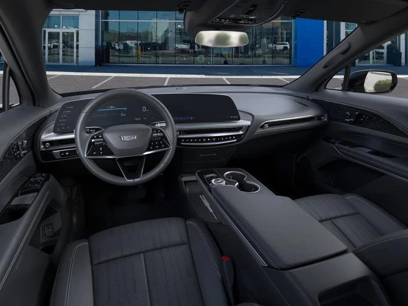 Used 2025  Cadillac Luxury image 15