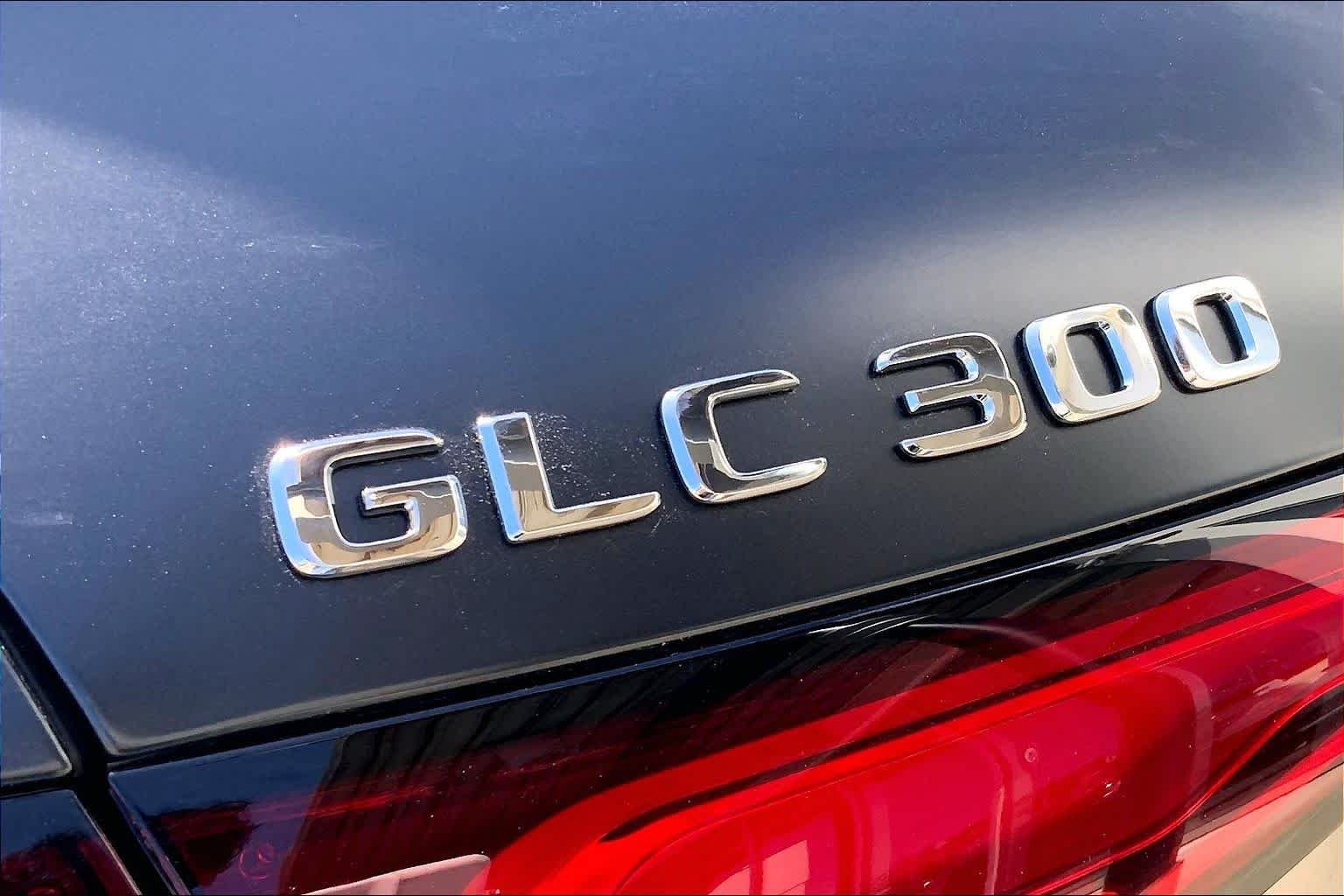 New 2026 MANUFAKTUR exclusive graphite grey magno Mercedes-Benz GLC 300 image 7