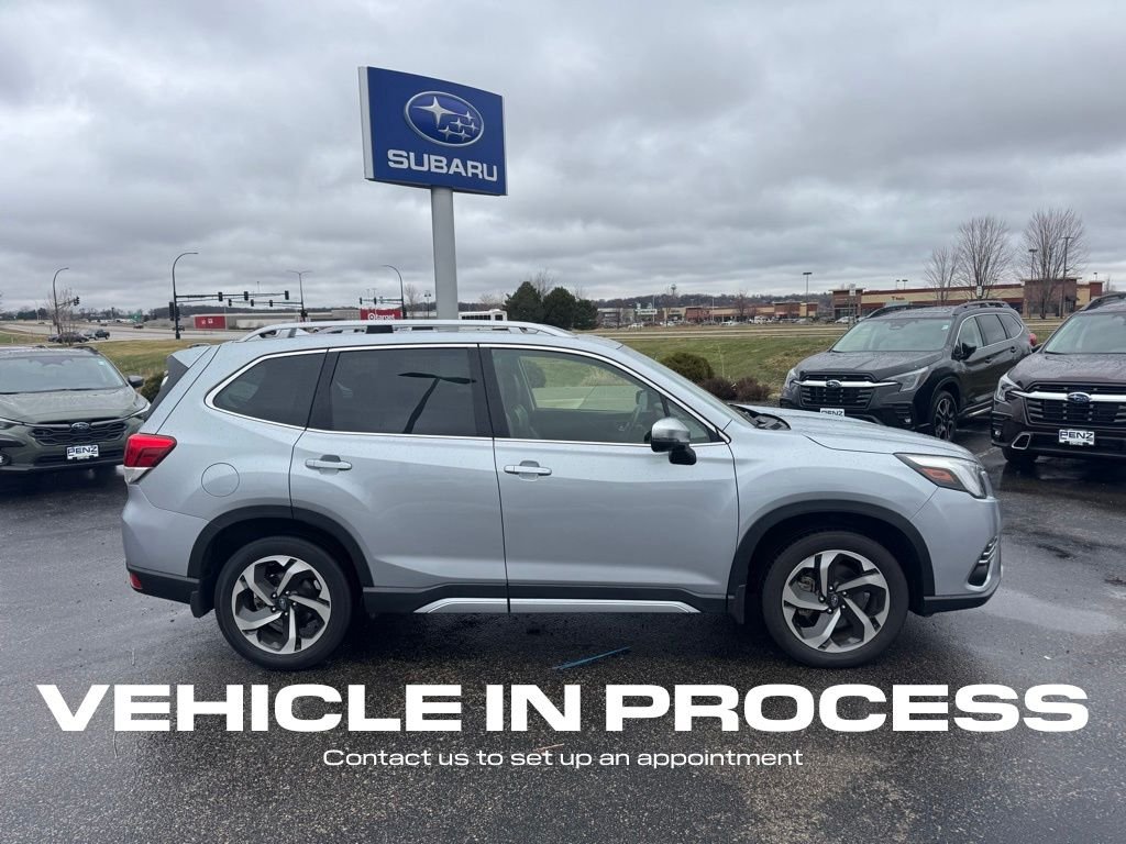 Used 2022 Subaru Forester Touring with VIN JF2SKARC1NH473292 for sale in Rochester, Minnesota